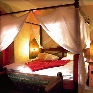 Comfort Zimmer mit Kingsize-Bett